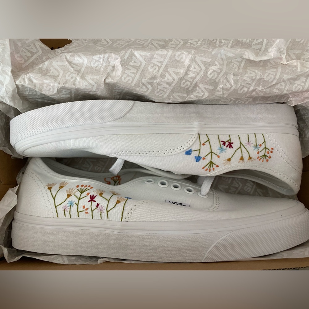 Embroidered Vans Size 9.5